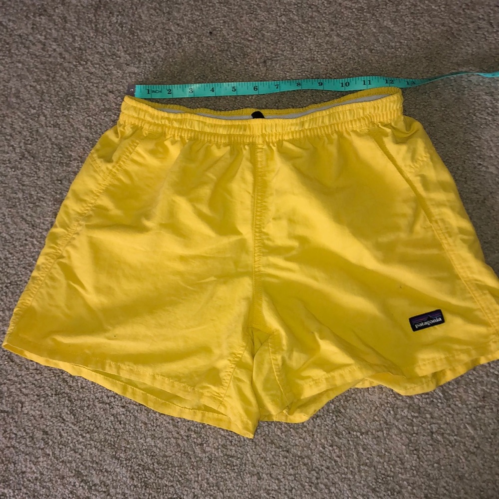 Yellow Patagonia 5” baggies